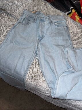 Levi’s baggy dad jeans